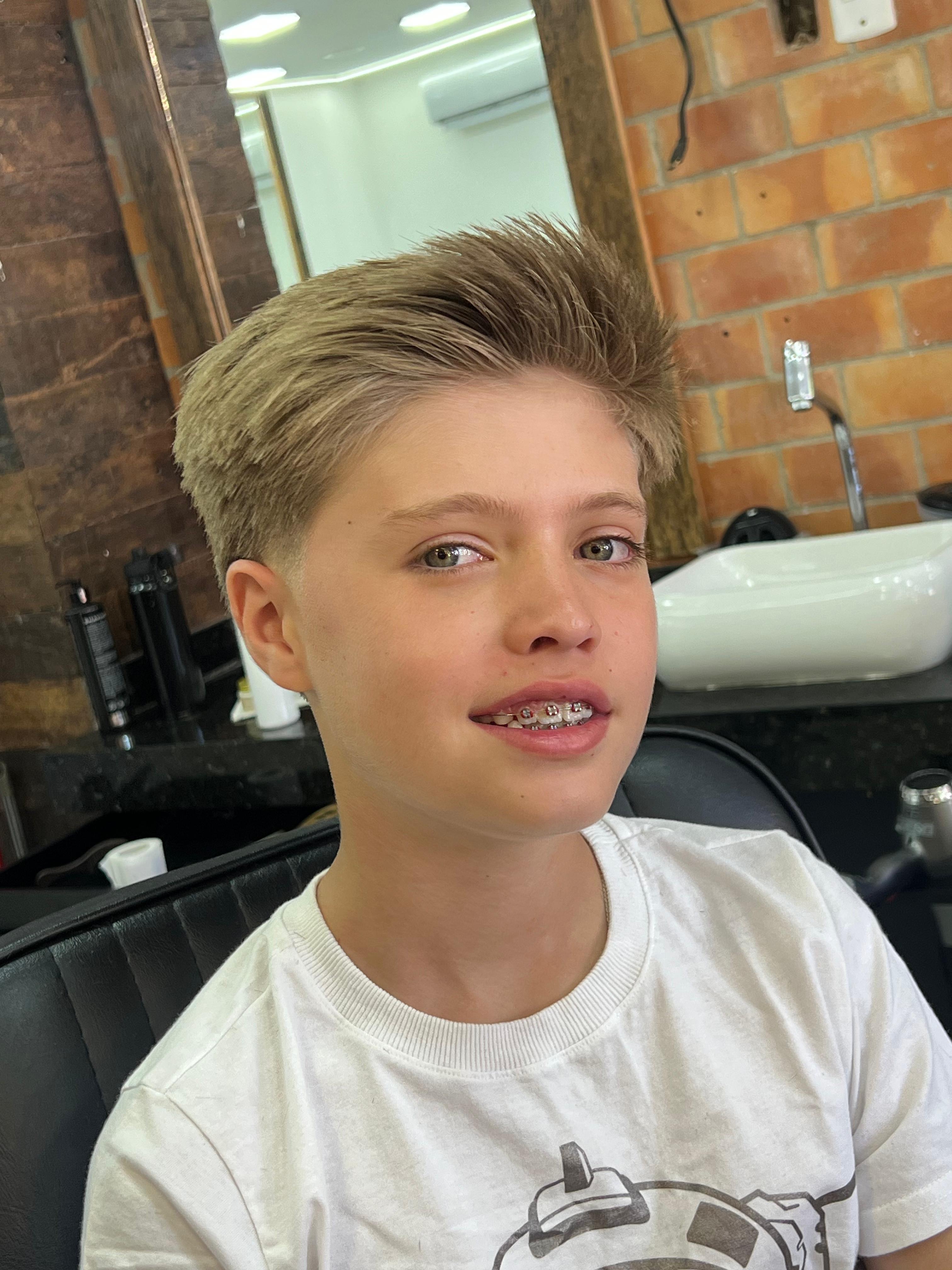 Corte infantil estiloso